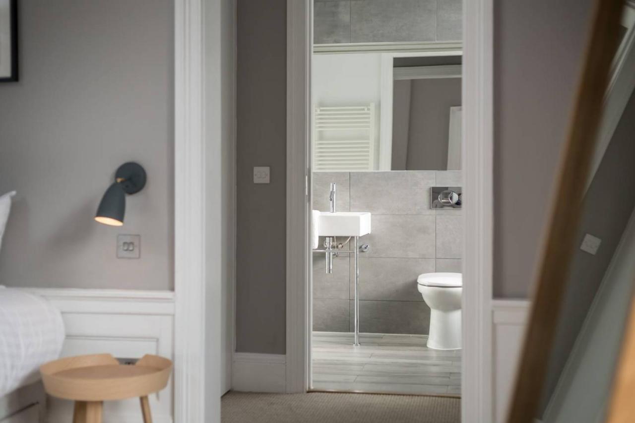 Joivy Spacious And Bright 1Bed Apt, Short Walk From Princes Street エディンバラ エクステリア 写真