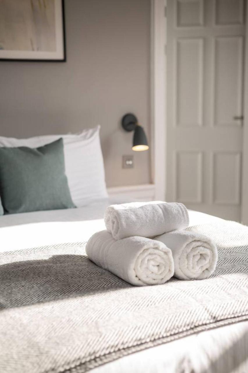 Joivy Spacious And Bright 1Bed Apt, Short Walk From Princes Street エディンバラ エクステリア 写真