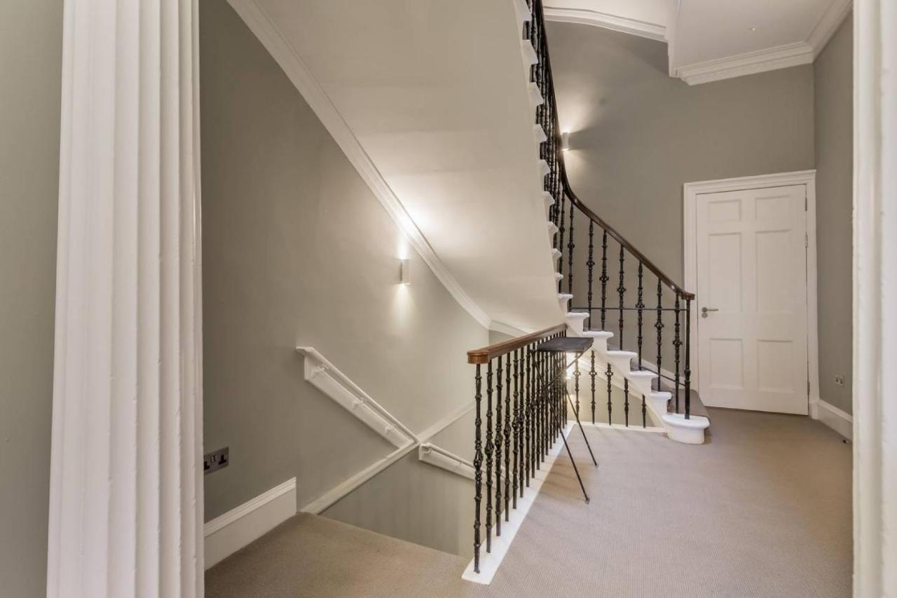 Joivy Spacious And Bright 1Bed Apt, Short Walk From Princes Street エディンバラ エクステリア 写真