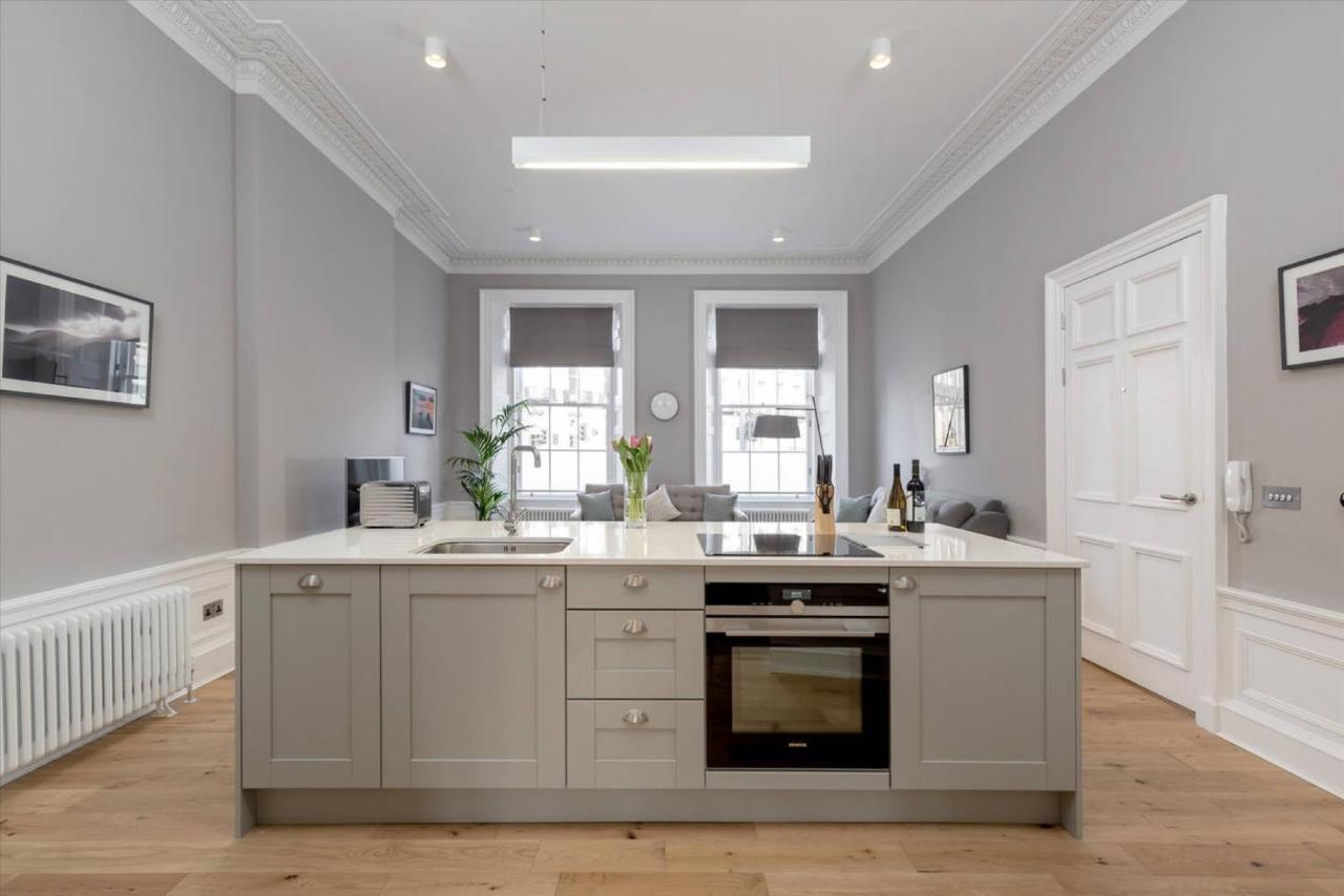 Joivy Spacious And Bright 1Bed Apt, Short Walk From Princes Street エディンバラ エクステリア 写真